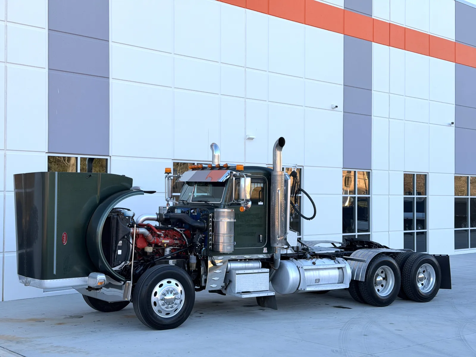 2015 Peterbilt 389 - image 10