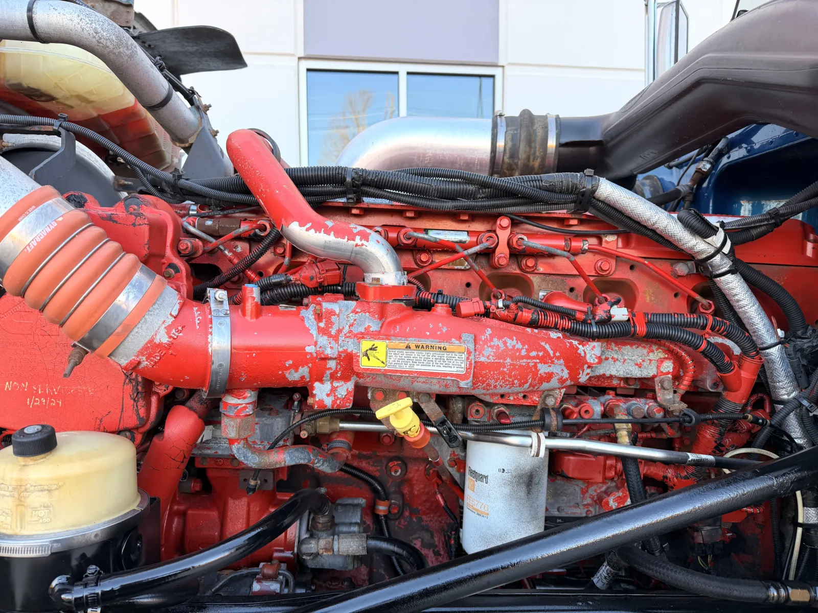 2015 Peterbilt 389 - image 12