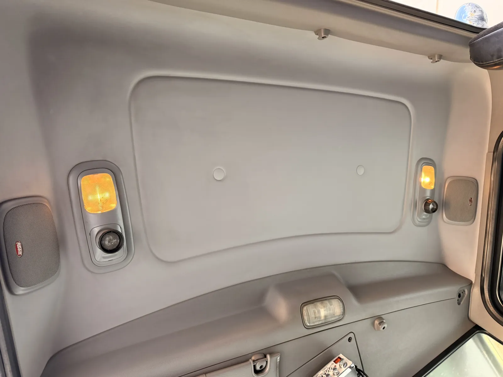 2015 Peterbilt 389 - image 21