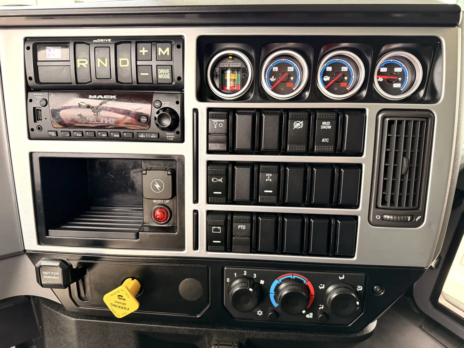 2024 Mack - image 18