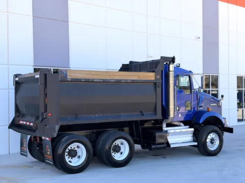 More photos of 2011 KENWORTH T800 at Forge Truck Centers - South Carolina, SC