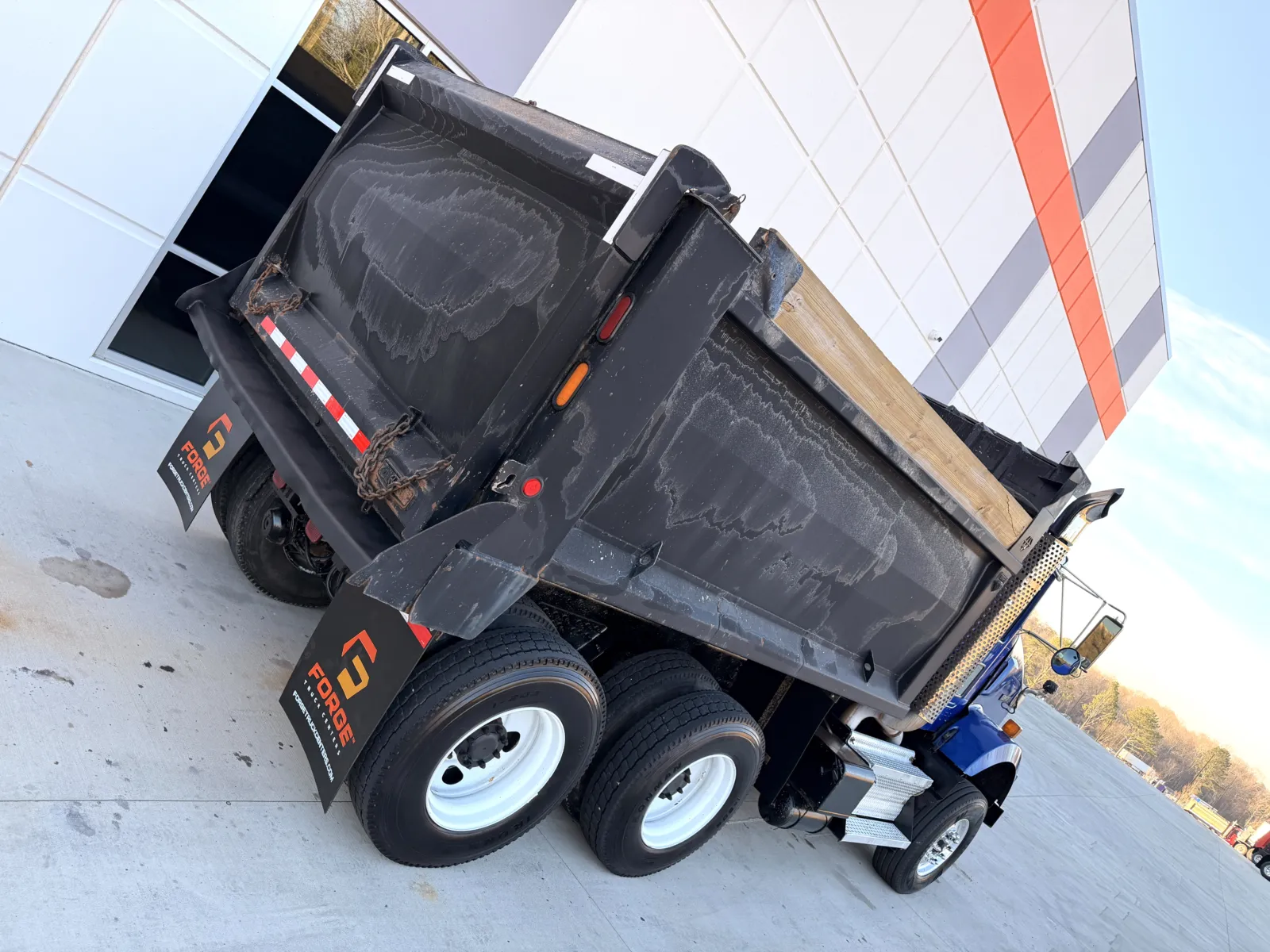 2011 Kenworth T800 - image 12