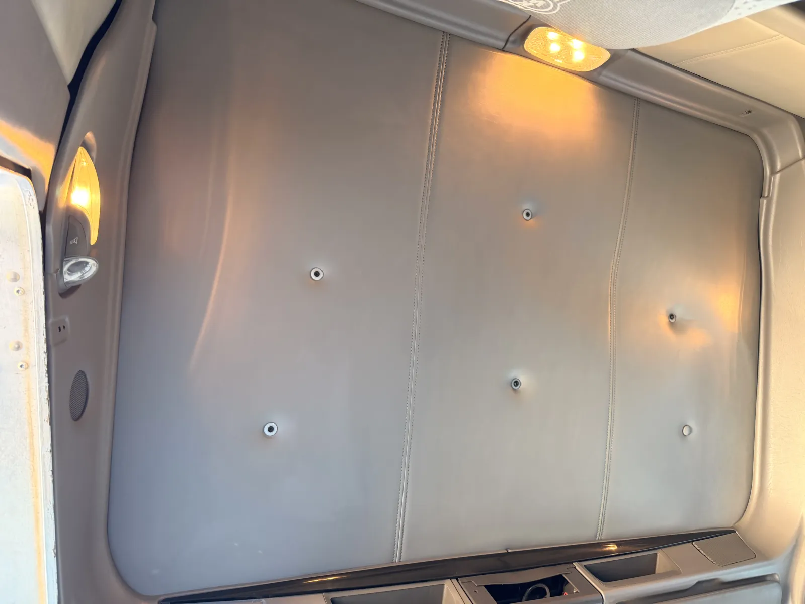 2011 Kenworth T800 - image 22