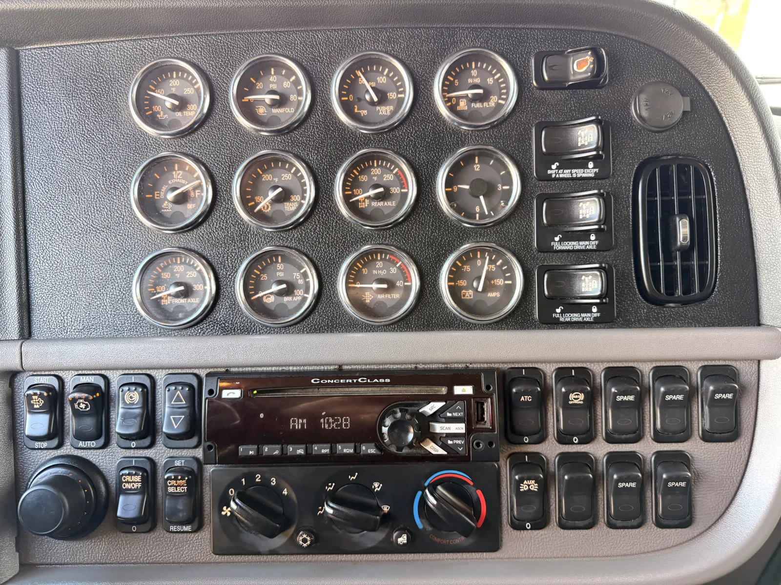 2021 Peterbilt 389 - image 19