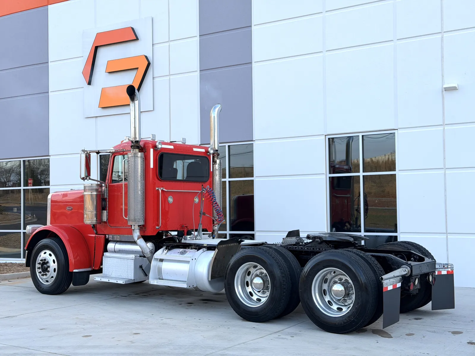 2008 Peterbilt - image 6