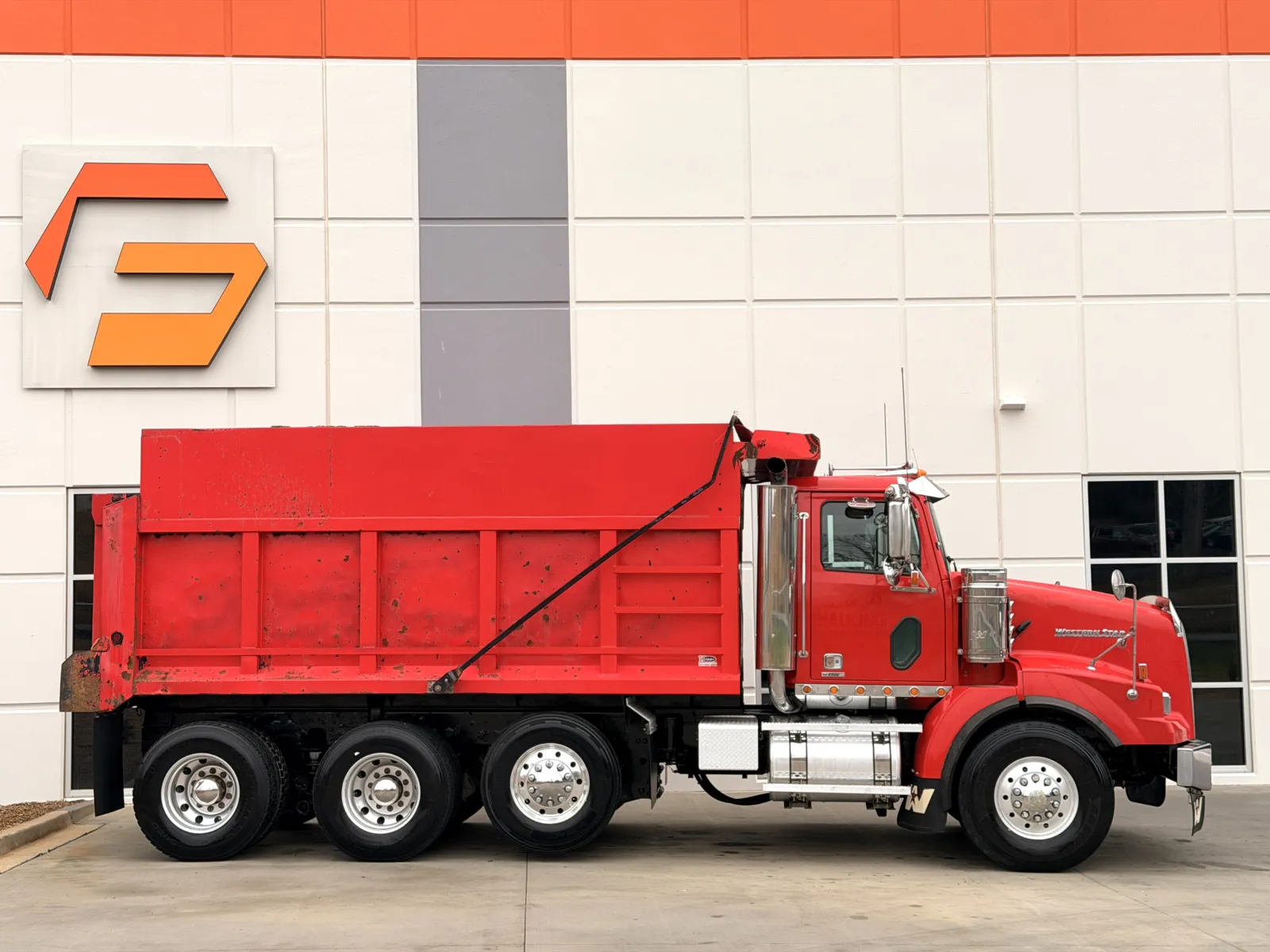 2017 Western Star 4900 - image 4