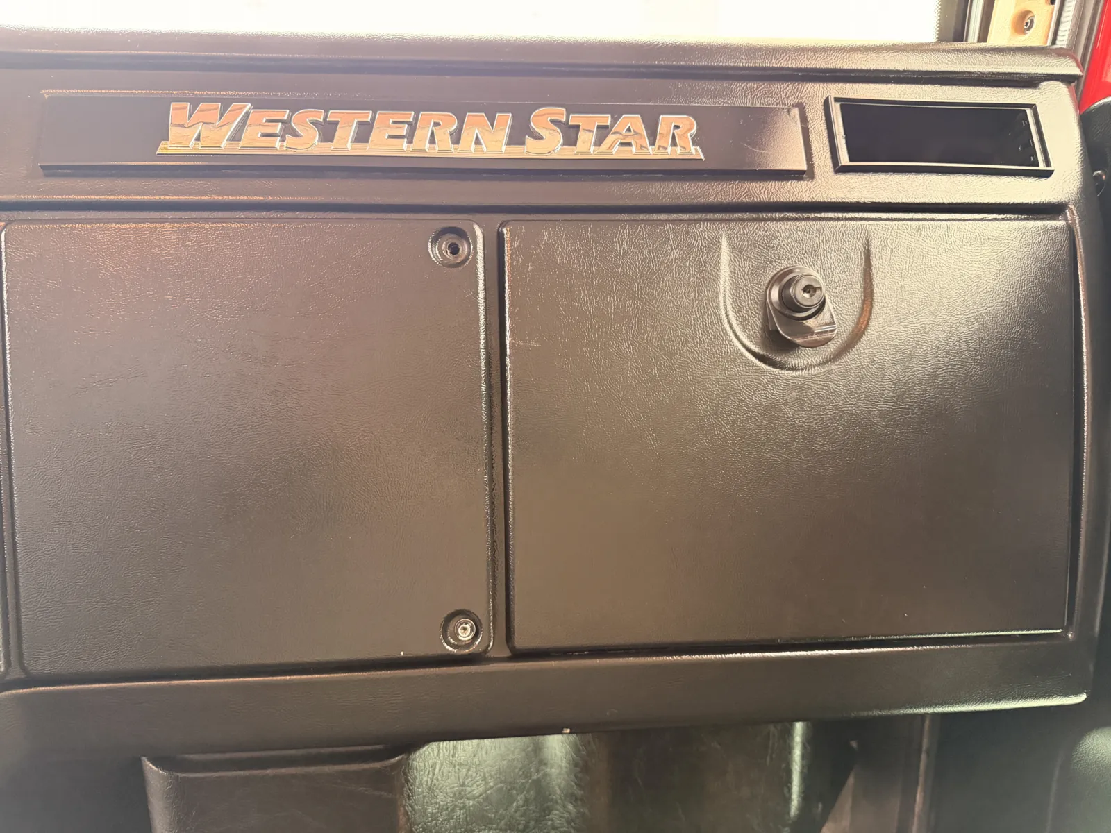2017 Western Star 4900 - image 19