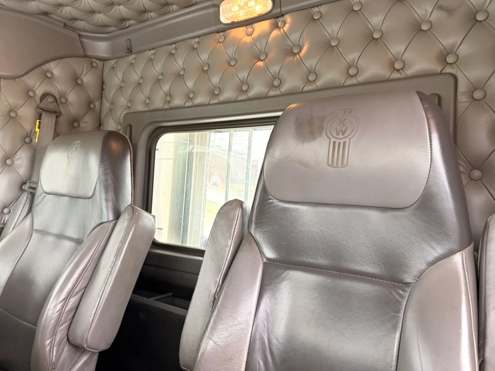 2015 Kenworth W900 - image 20