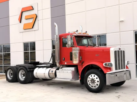 2017 PETERBILT 389 for sale in Greer, SC