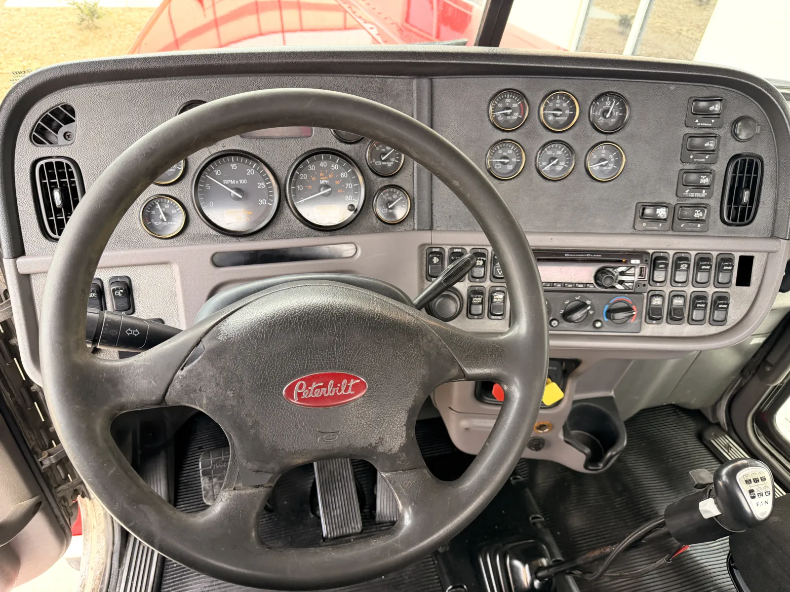 2017 Peterbilt 389 - image 16