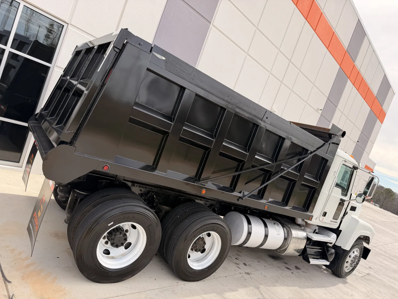 2014 Mack - image 12