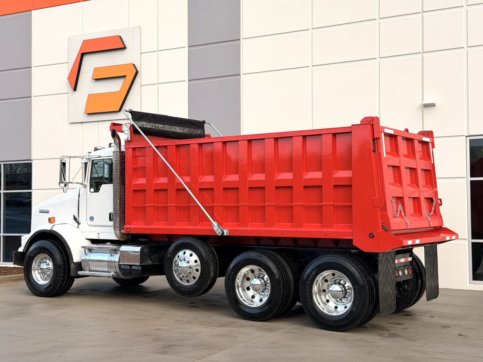 2016 Kenworth T800 - image 7