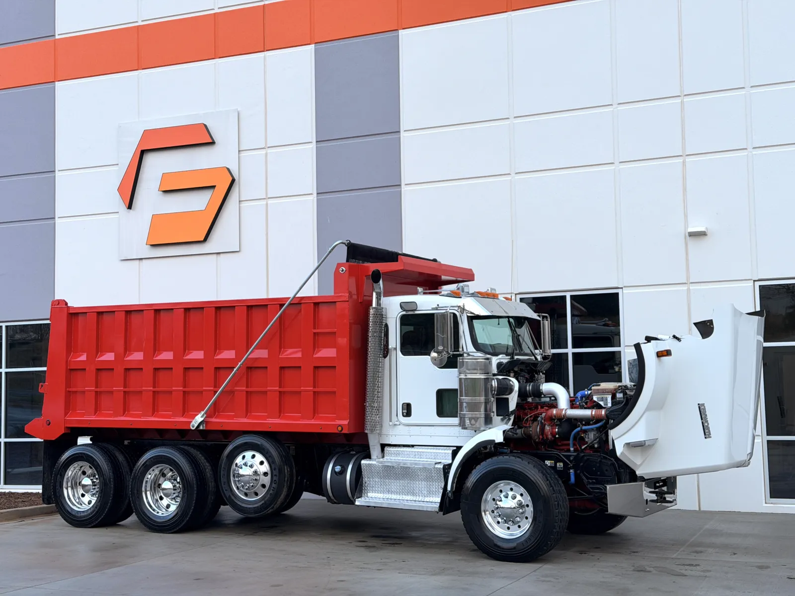 2016 Kenworth T800 - image 10