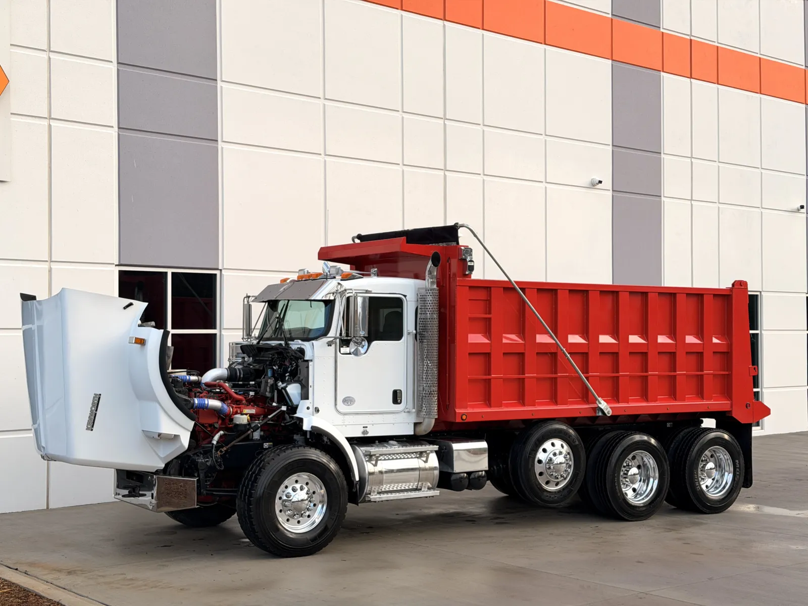 2016 Kenworth T800 - image 11