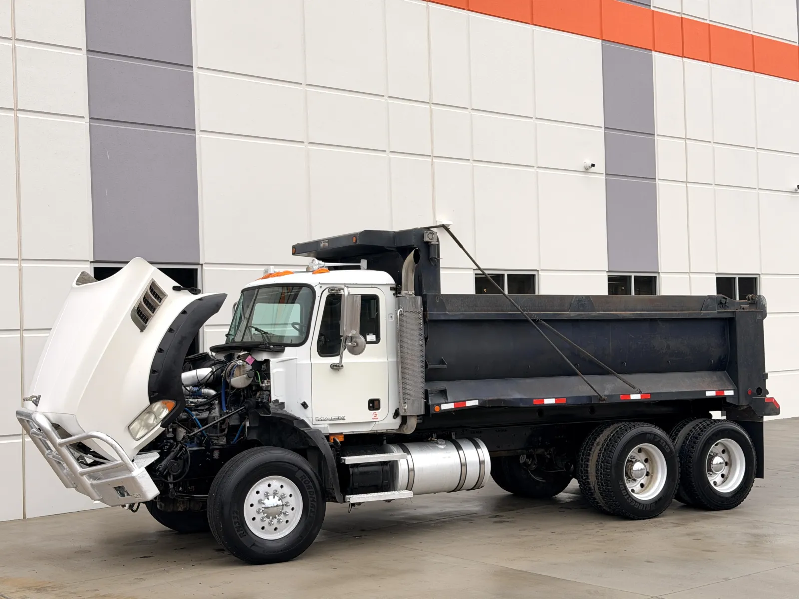 2006 Mack - image 11