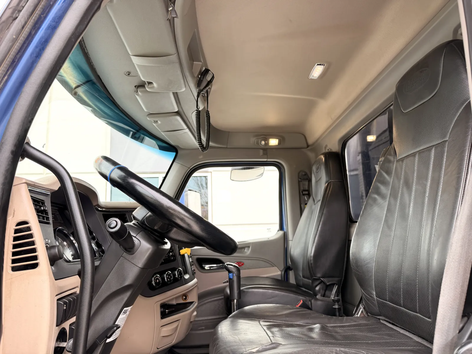 2019 Peterbilt 567 - image 15