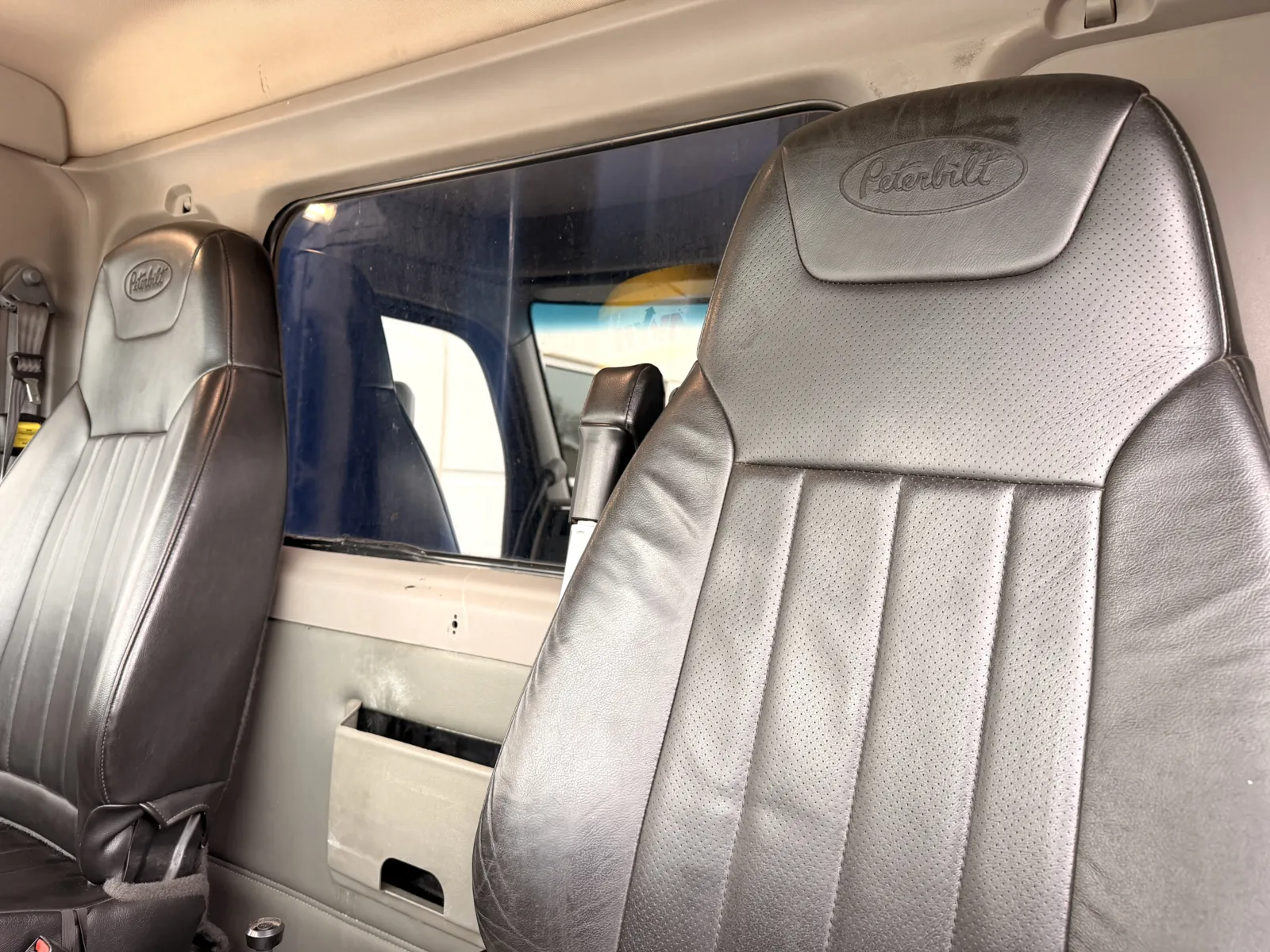 2019 Peterbilt 567 - image 21