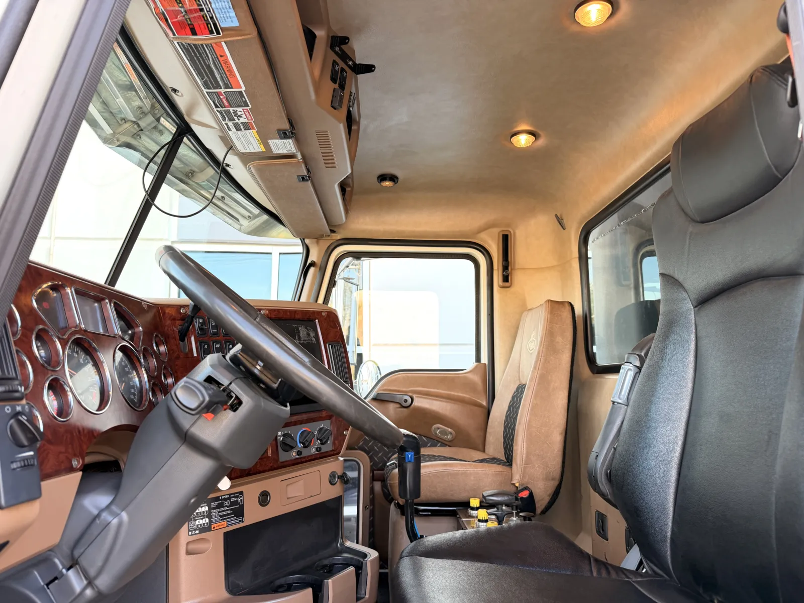 2017 Mack - image 14