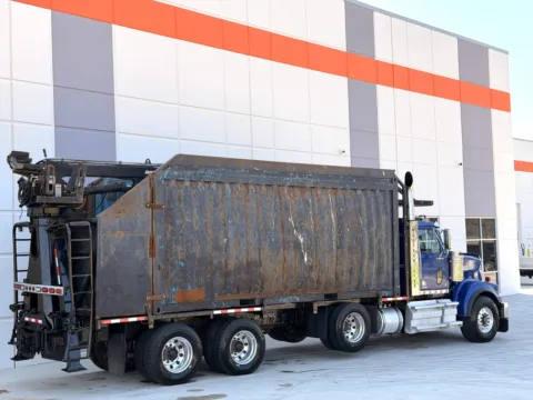 More photos of 2018 WESTERN STAR 4900 at Forge Truck Centers - South Carolina, SC