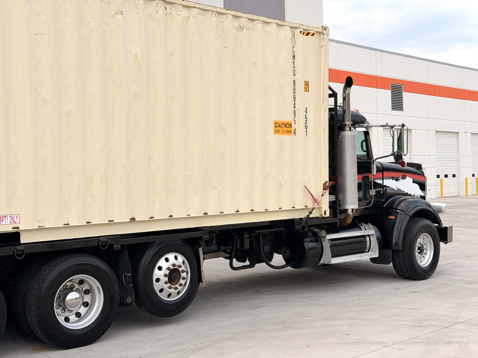 2013 Peterbilt 389 - image 7