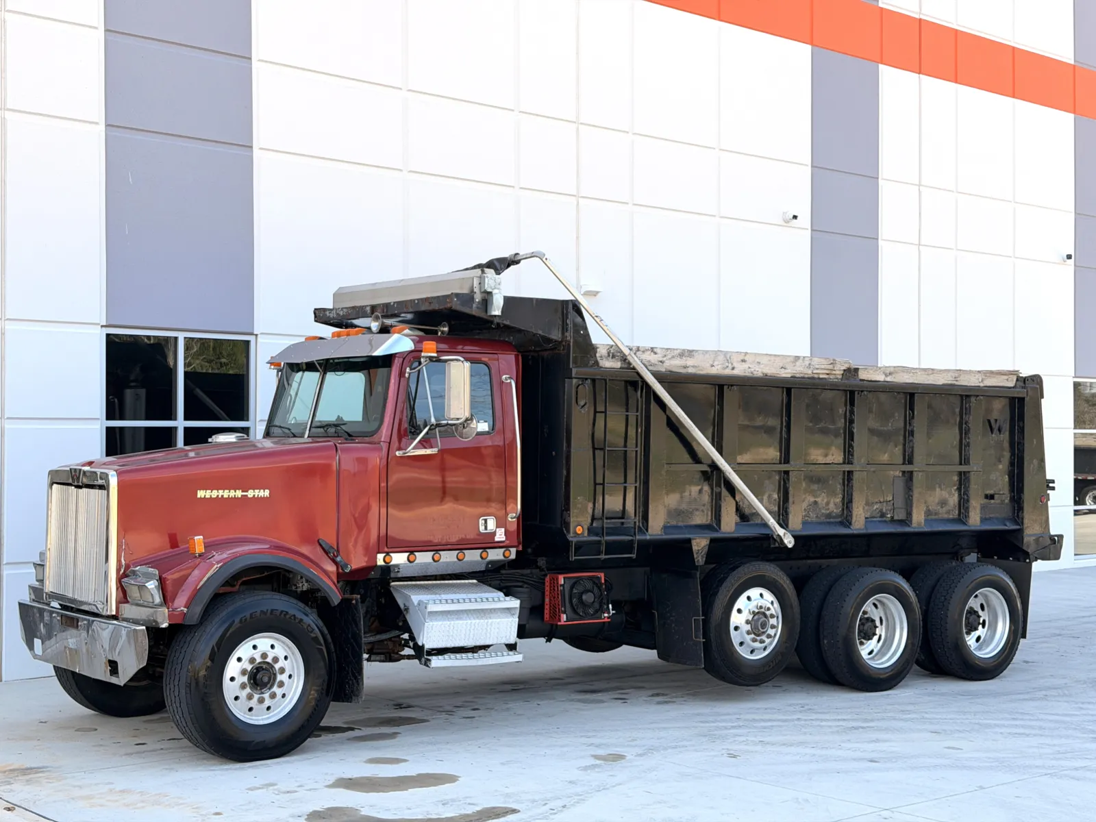 2004 Western Star 4900 - image 3