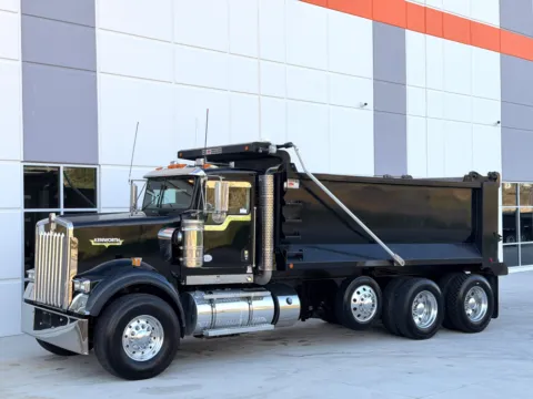 Another view of 2021 KENWORTH W900 for sale in Greer, SC at Forge Truck Centers - South Carolina
