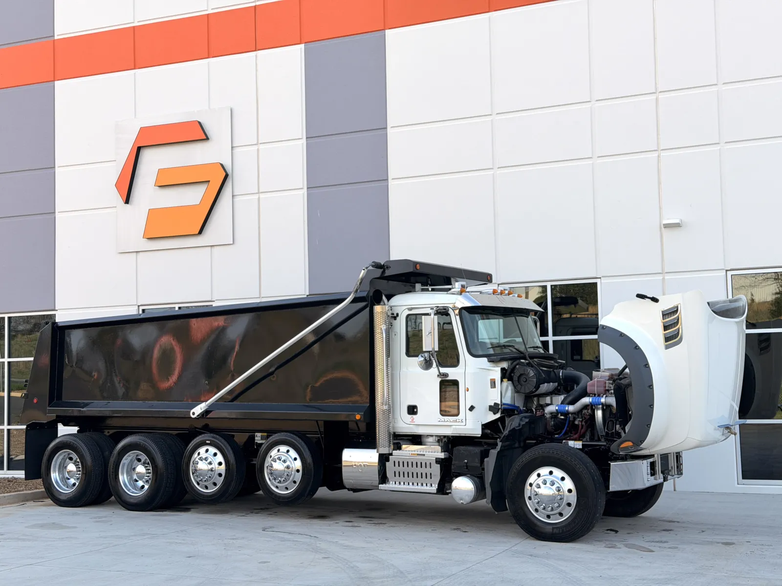 2015 Mack - image 10