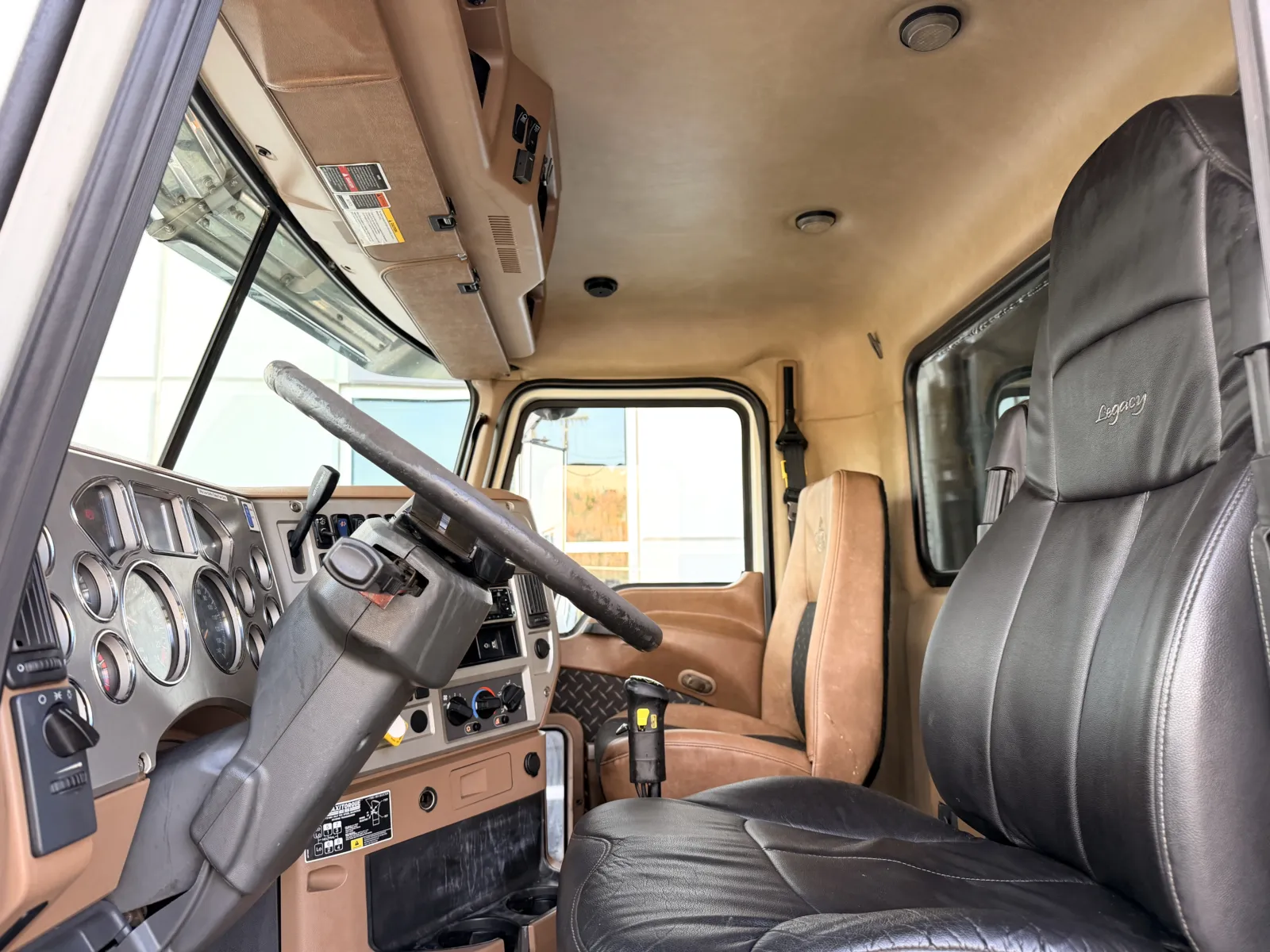 2015 Mack - image 15