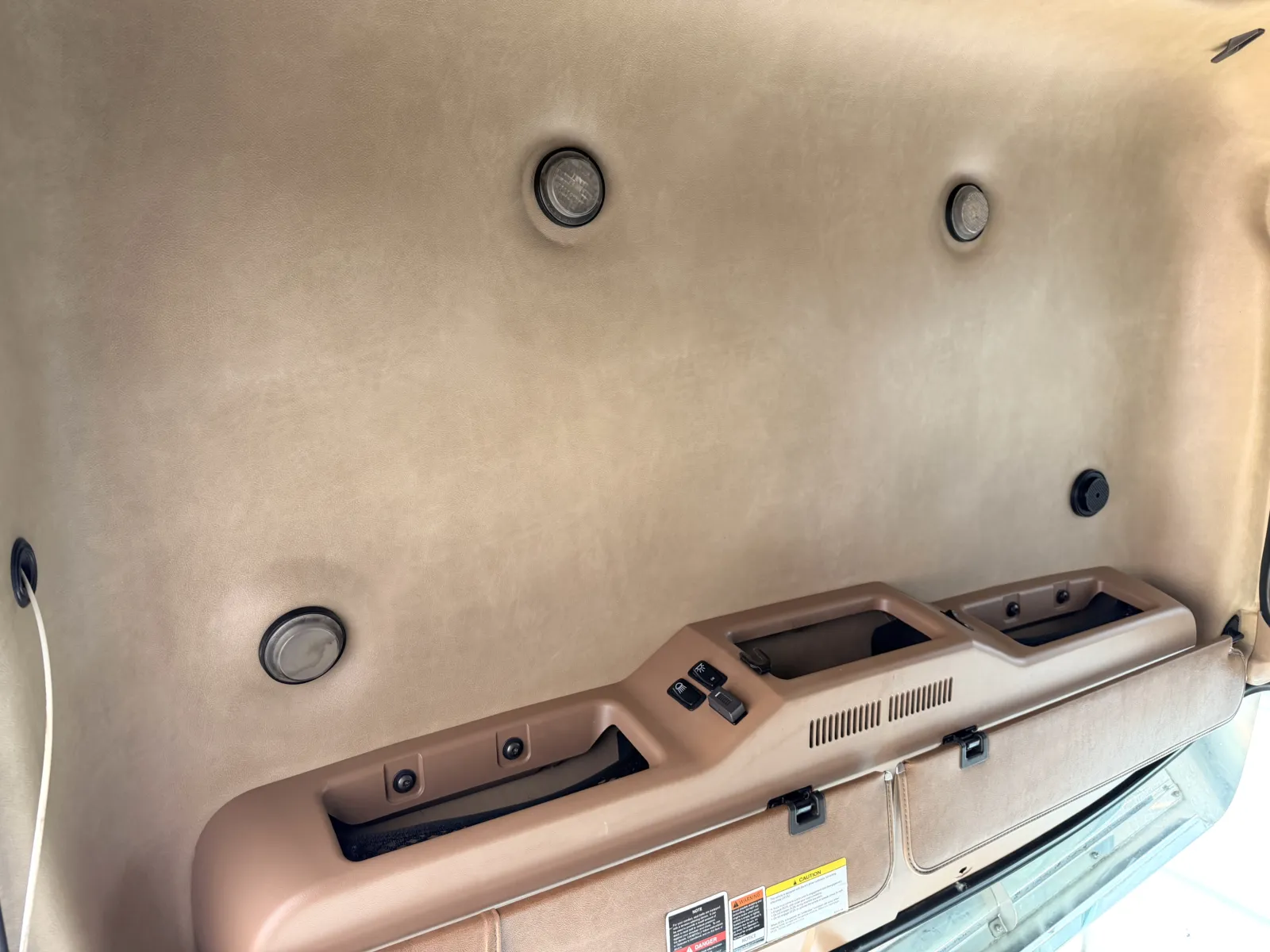 2015 Mack - image 22