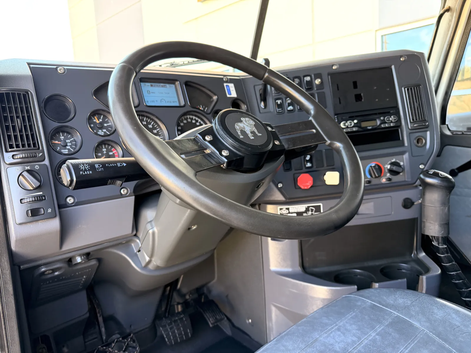 2012 Mack - image 16