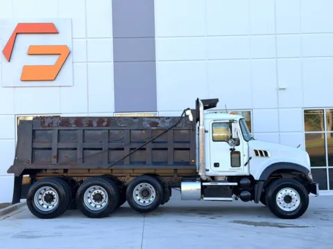 More photos of 2013 MACK GU713 at Forge Truck Centers - South Carolina, SC