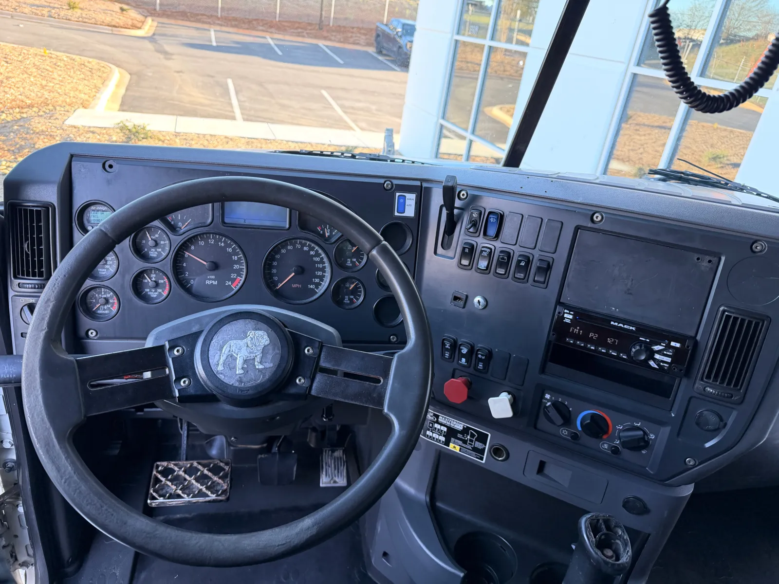 2013 Mack - image 17