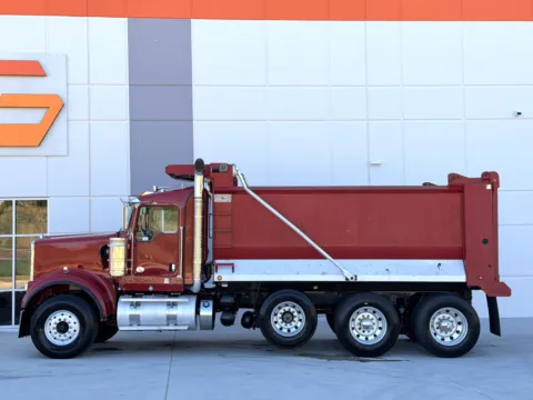 More photos of 2021 KENWORTH W900 at Forge Truck Centers - South Carolina, SC