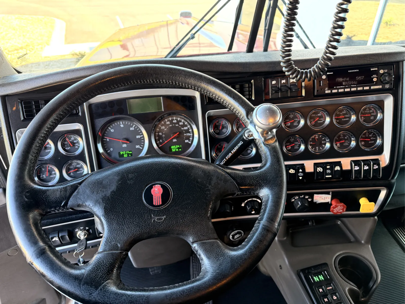 2021 Kenworth W900 - image 17