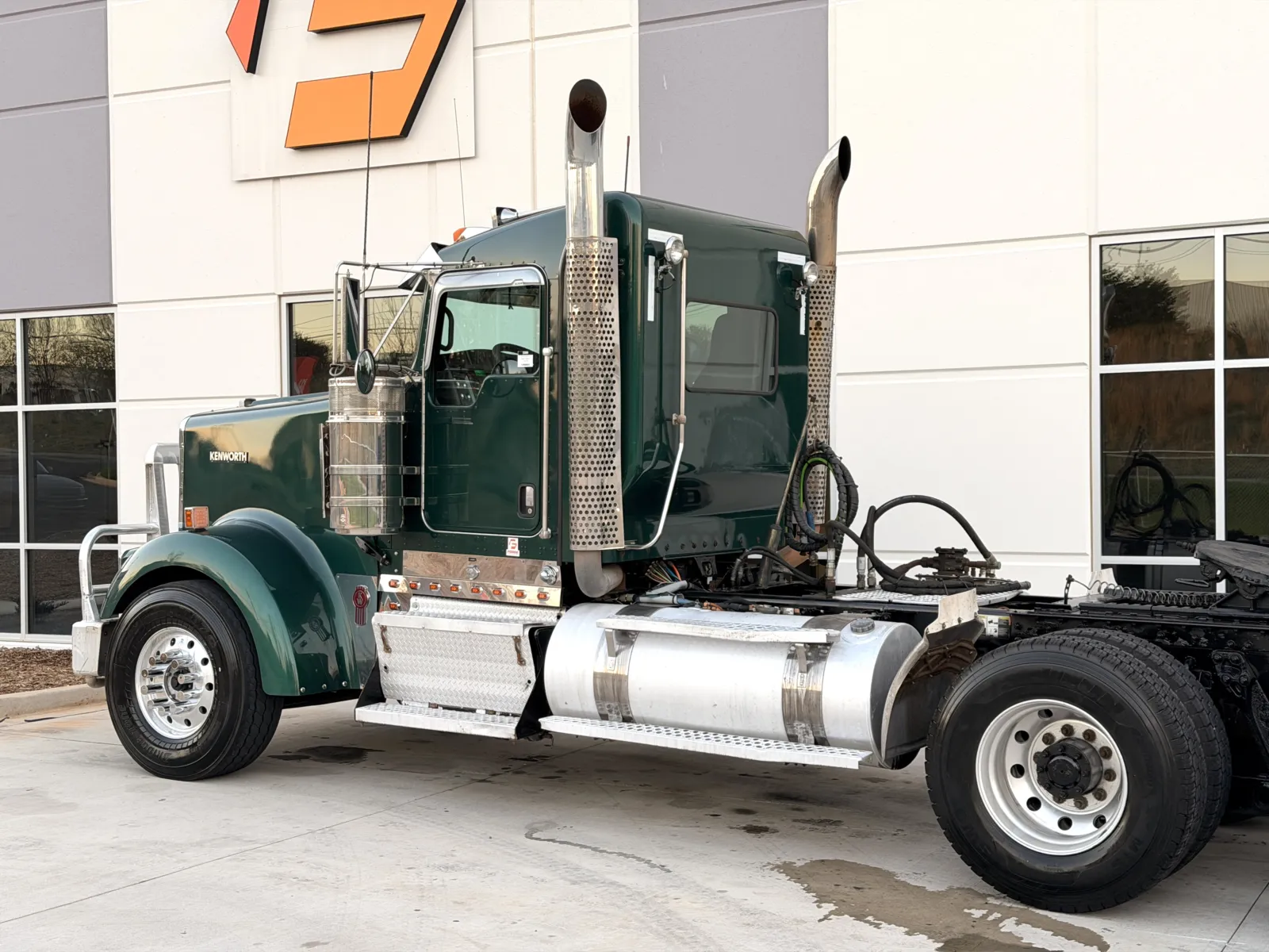 2018 Kenworth W900 - image 8