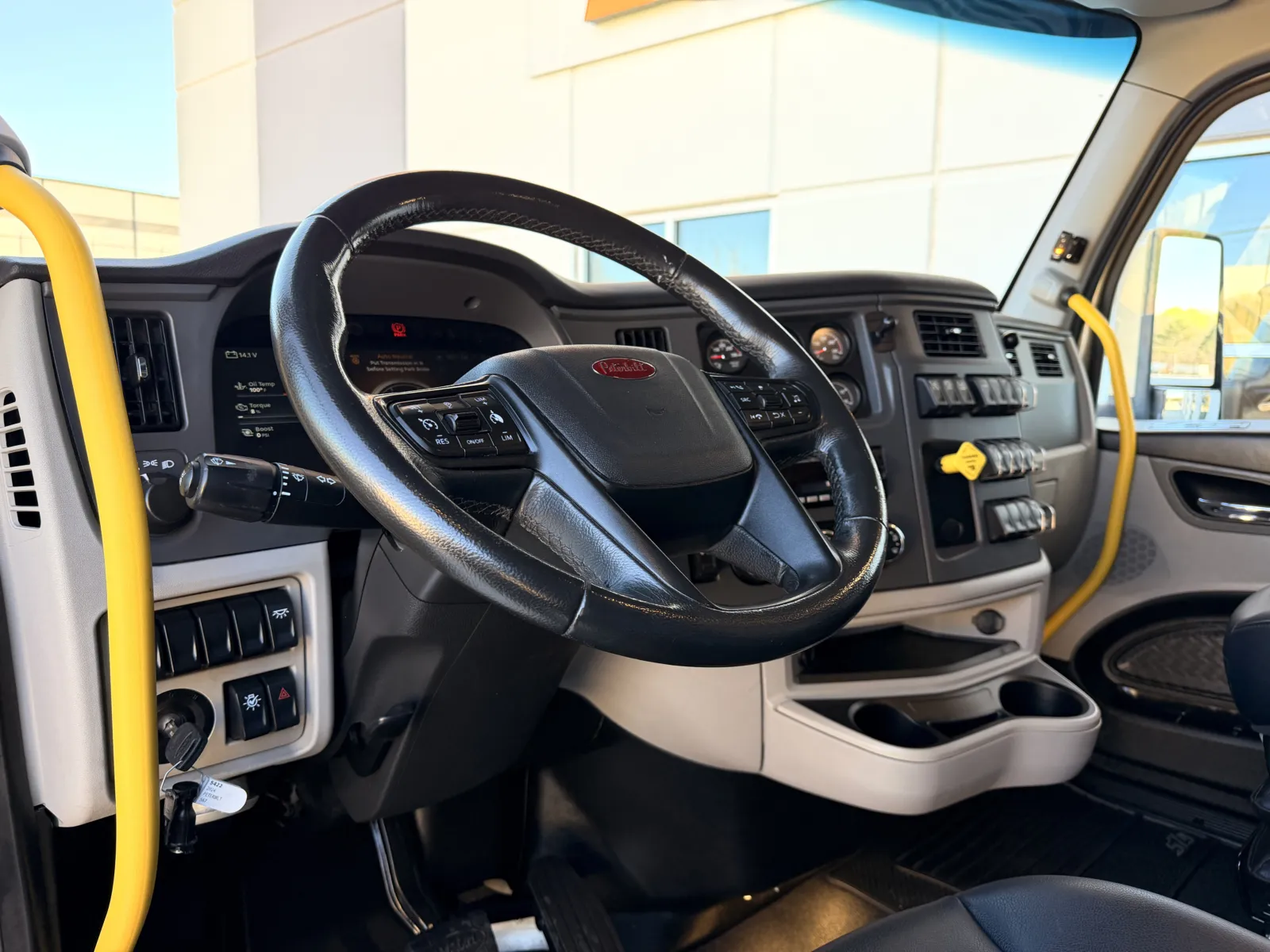 2024 Peterbilt 567 - image 16