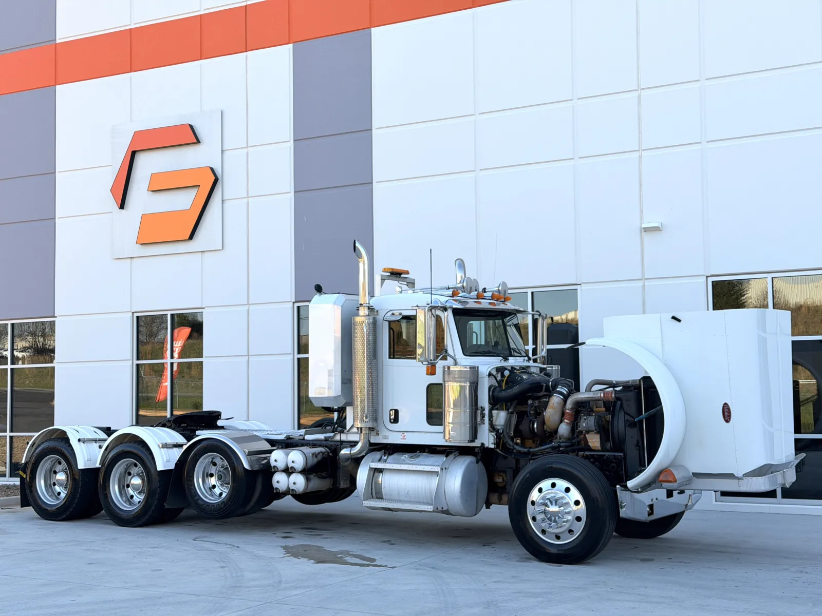 2007 Peterbilt - image 9