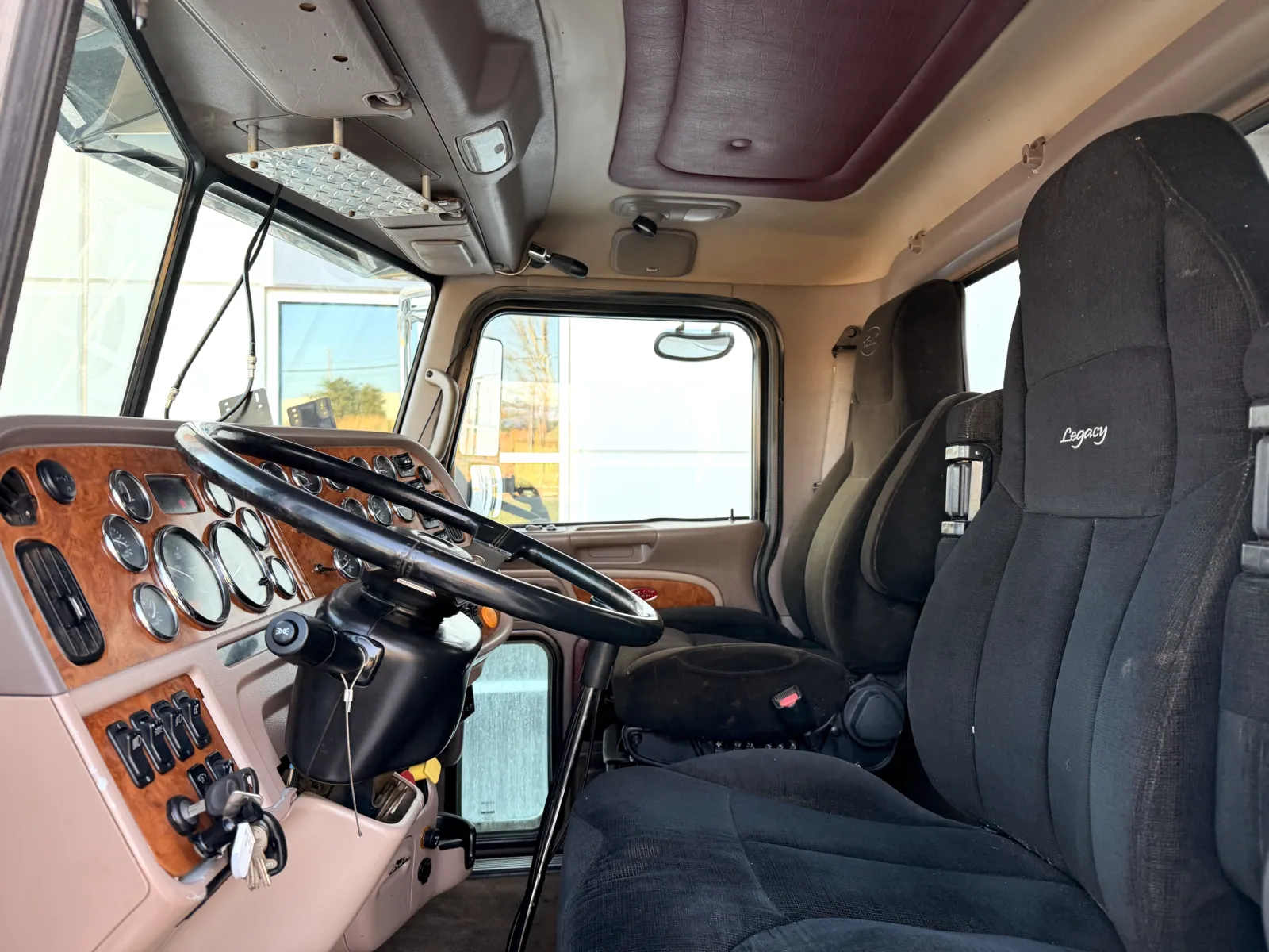 2007 Peterbilt - image 14