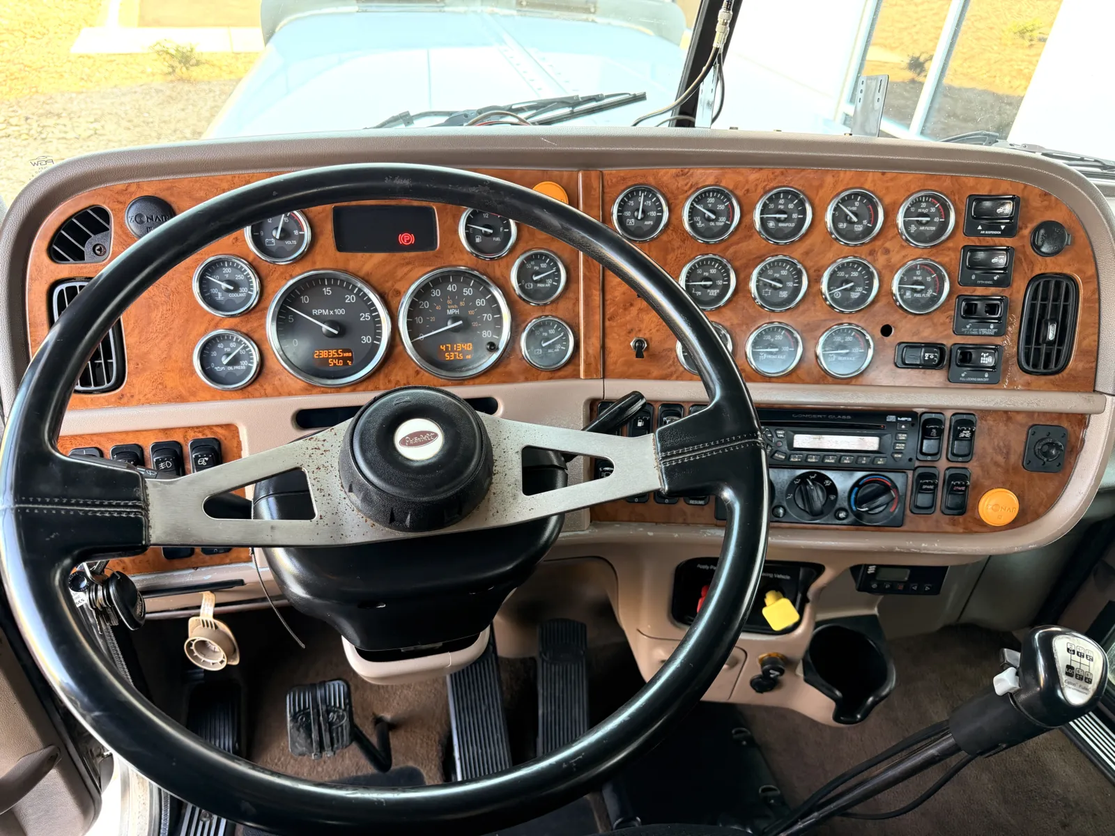 2007 Peterbilt - image 16