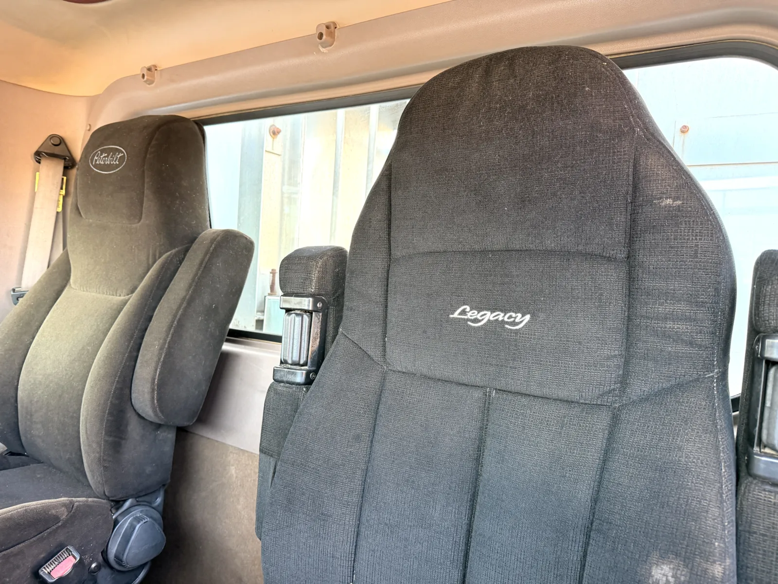 2007 Peterbilt - image 20