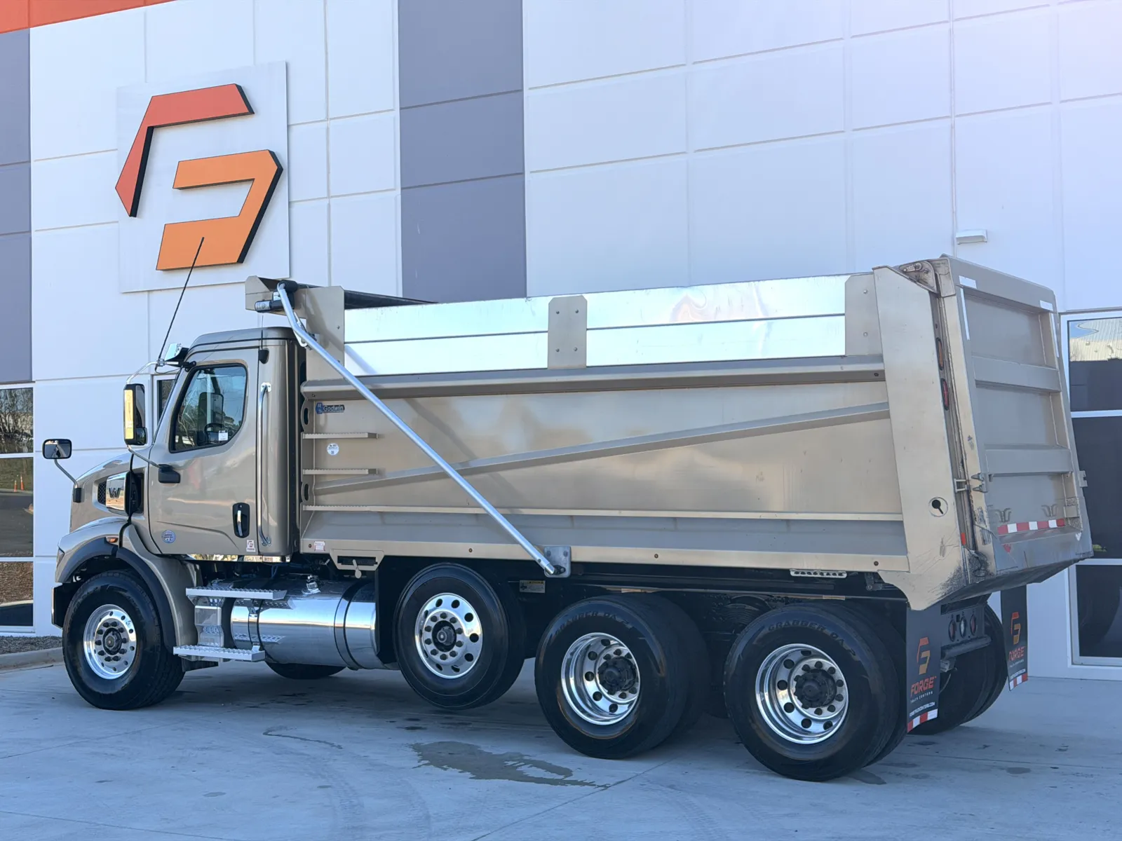 2024 Western Star 47X - image 7