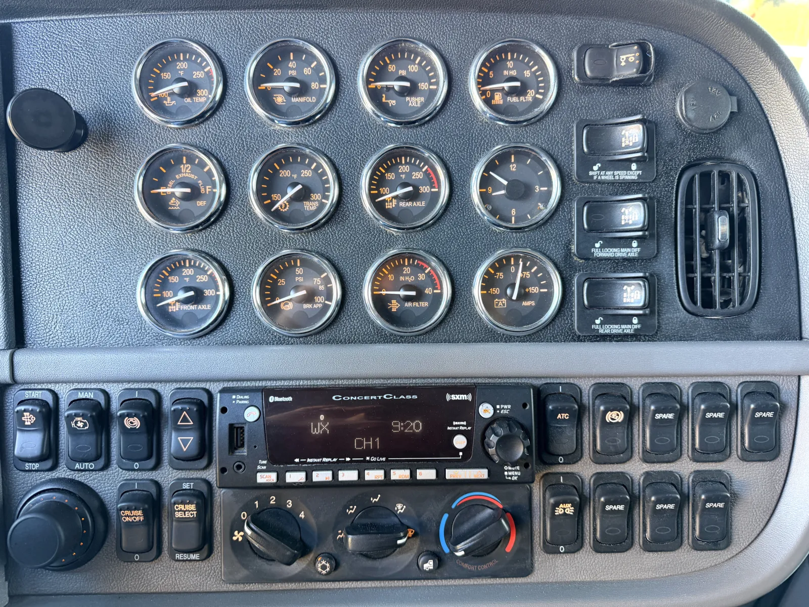 2021 Peterbilt 389 - image 19