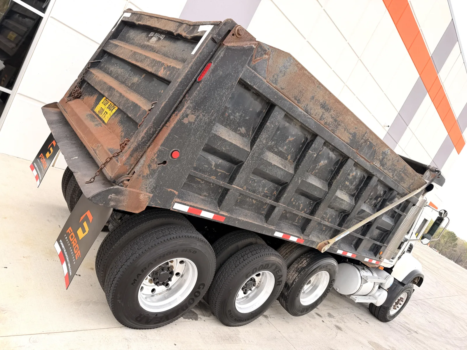 2006 Mack - image 12