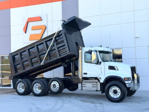 2022 VOLVO VHD for sale in Greer, SC