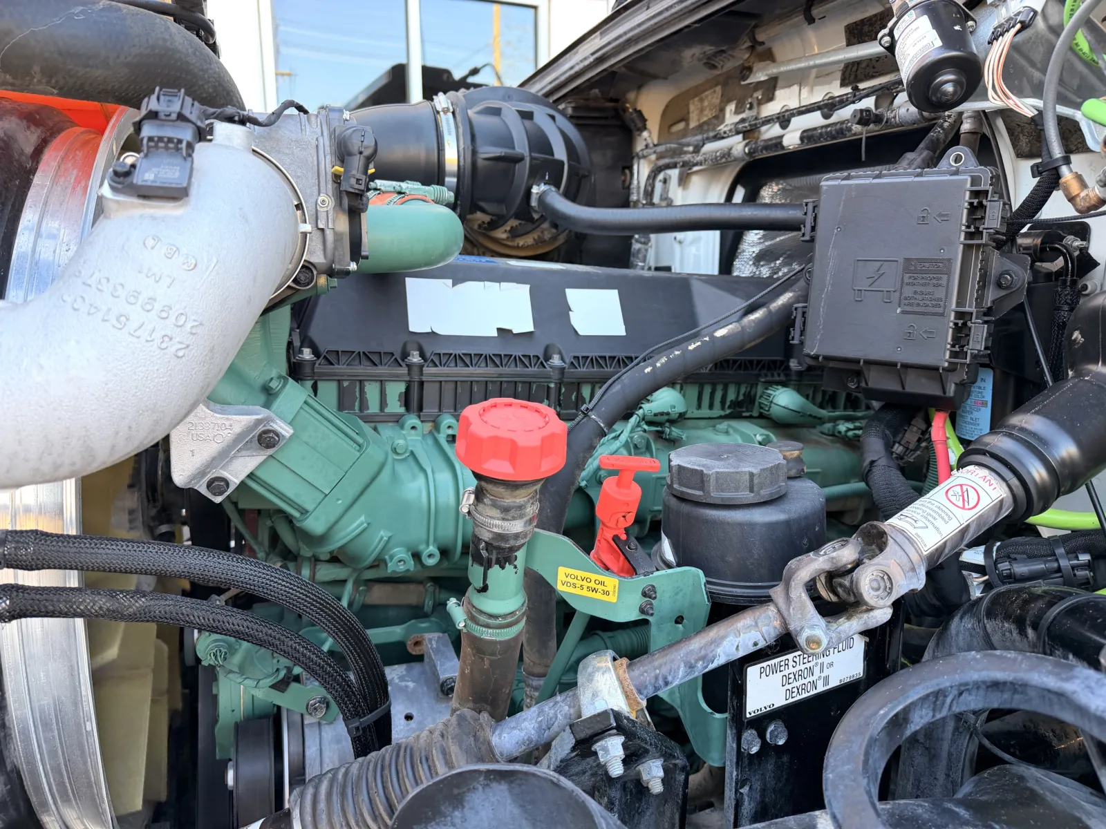 2022 Volvo VHD 300 - image 13