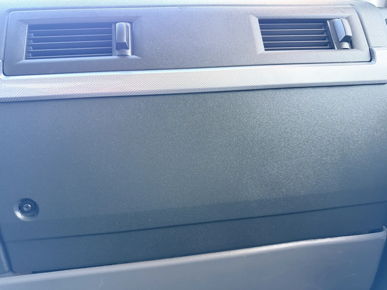 2022 Volvo VHD 300 - image 20