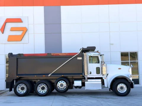 More photos of 2016 PETERBILT 367 at Forge Truck Centers - South Carolina, SC