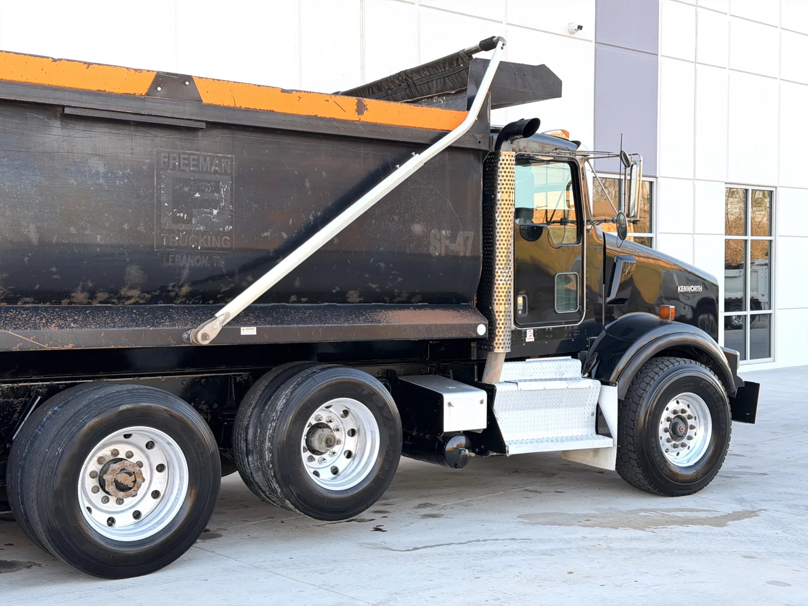 2015 Kenworth T800 - image 8