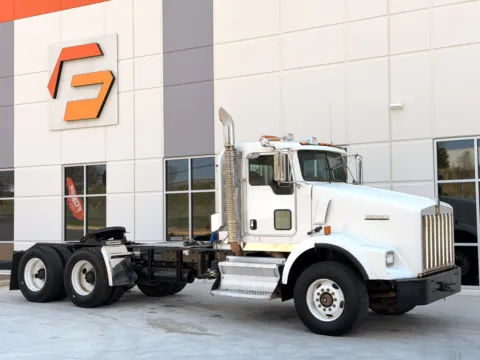 2009 KENWORTH T800 for sale in Greer, SC