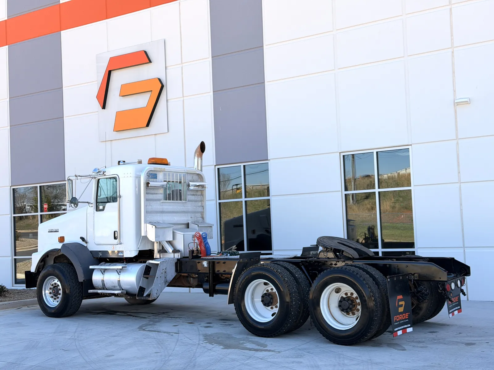 2009 Kenworth T800 - image 6